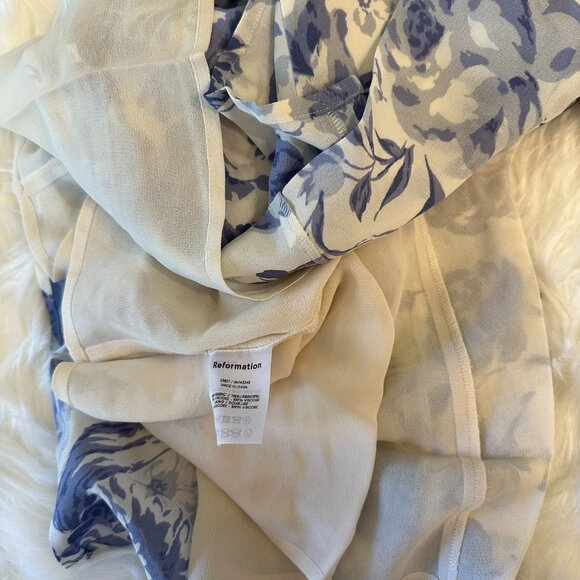 Reformation Twilight Dress in Lucerne - Picture 8 of 13